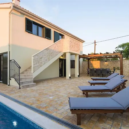 Modern, Stone Castello Coza Ii With Pool Vinjerac