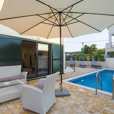 别墅 Modern, Stone Castello Coza Ii With Pool *